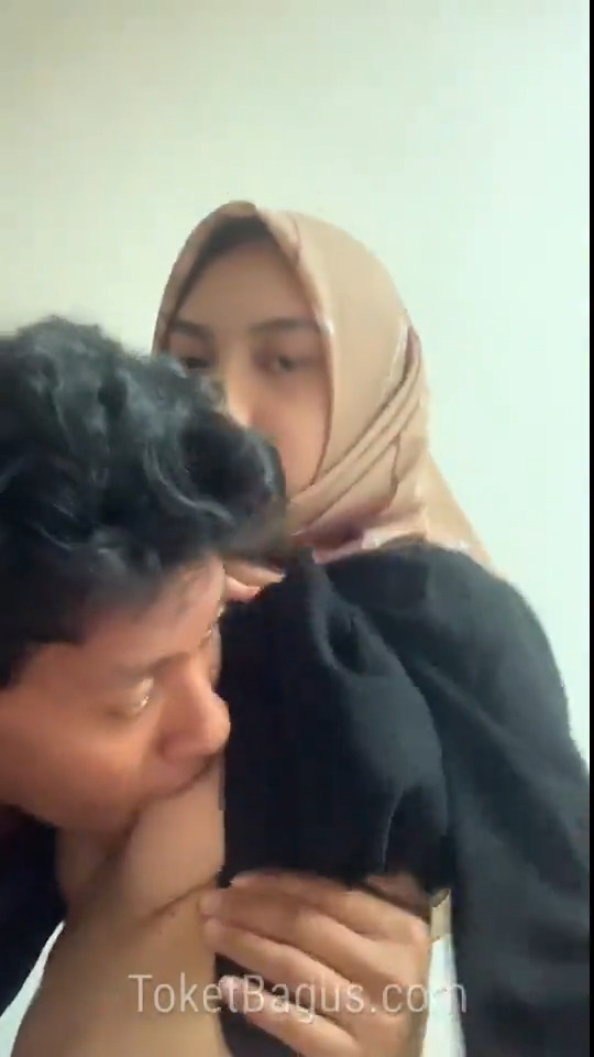 Emut puting susu pink Yayaarasyid duta es krim viral