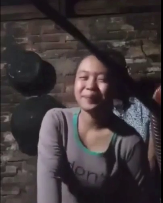 Bokep viral sedarah kakak adek ngewe di dapur nenek